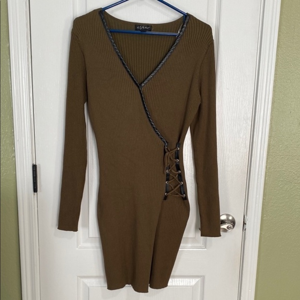 Say What? Green Long Sleeve Wrap Dress - Picture 2 of 16